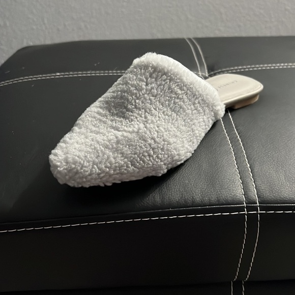 Fluffy slip on sandals hard bottom, indoor/outdoor size 7 - Picture 7 of 8